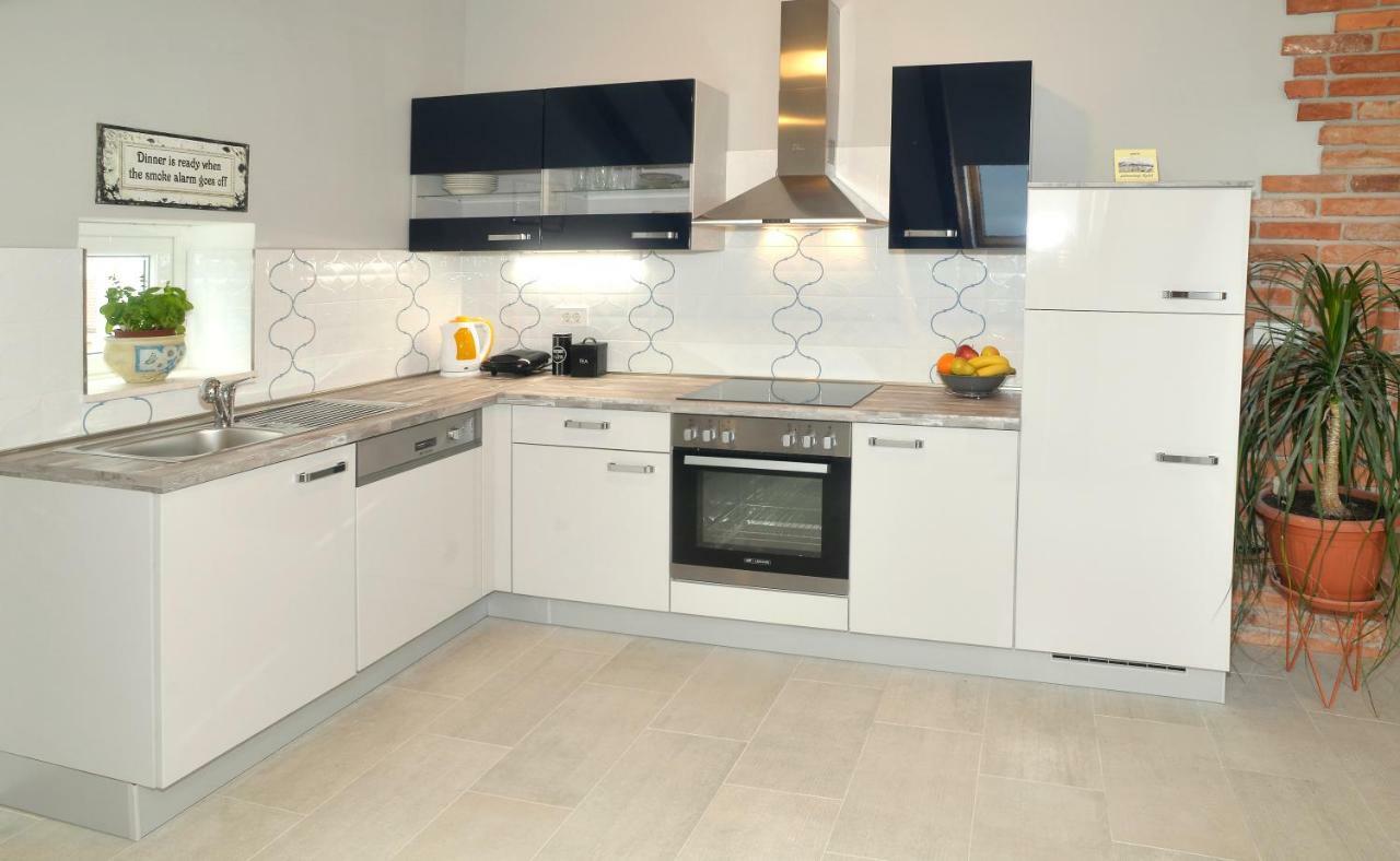 Apartment Holiday In פודסטראנה מראה חיצוני תמונה